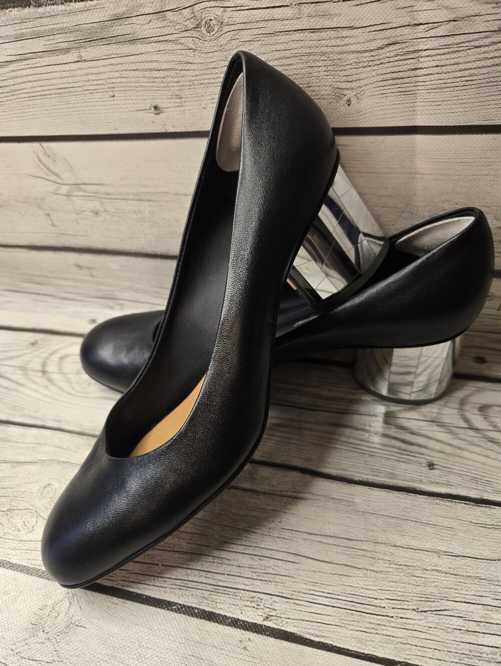 Salvatore Ferragamo Black Leather Pumps 9.5 Mirrored Silver Block Heel Italy